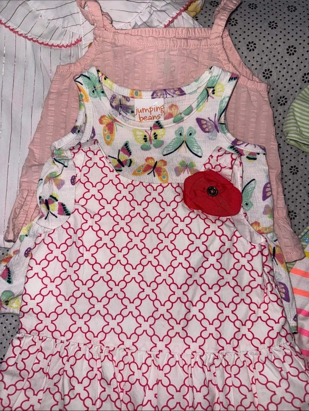 🛍 CUTE LITTLE GIRLS  MIXED ITEMS 9 PIECES  SIZE 12 MONTHS 🛍